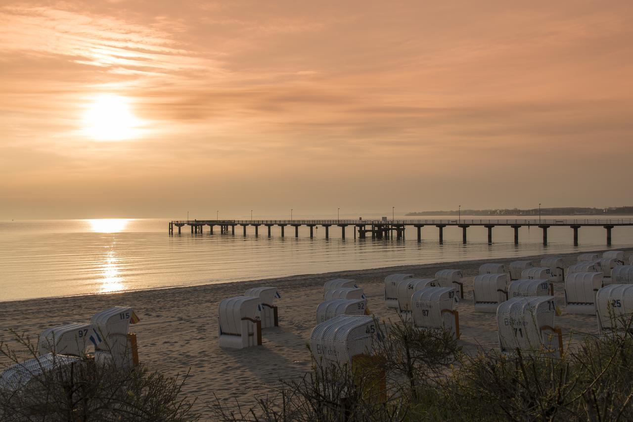 Landhaus Carstens Timmendorfer Strand Exterior foto